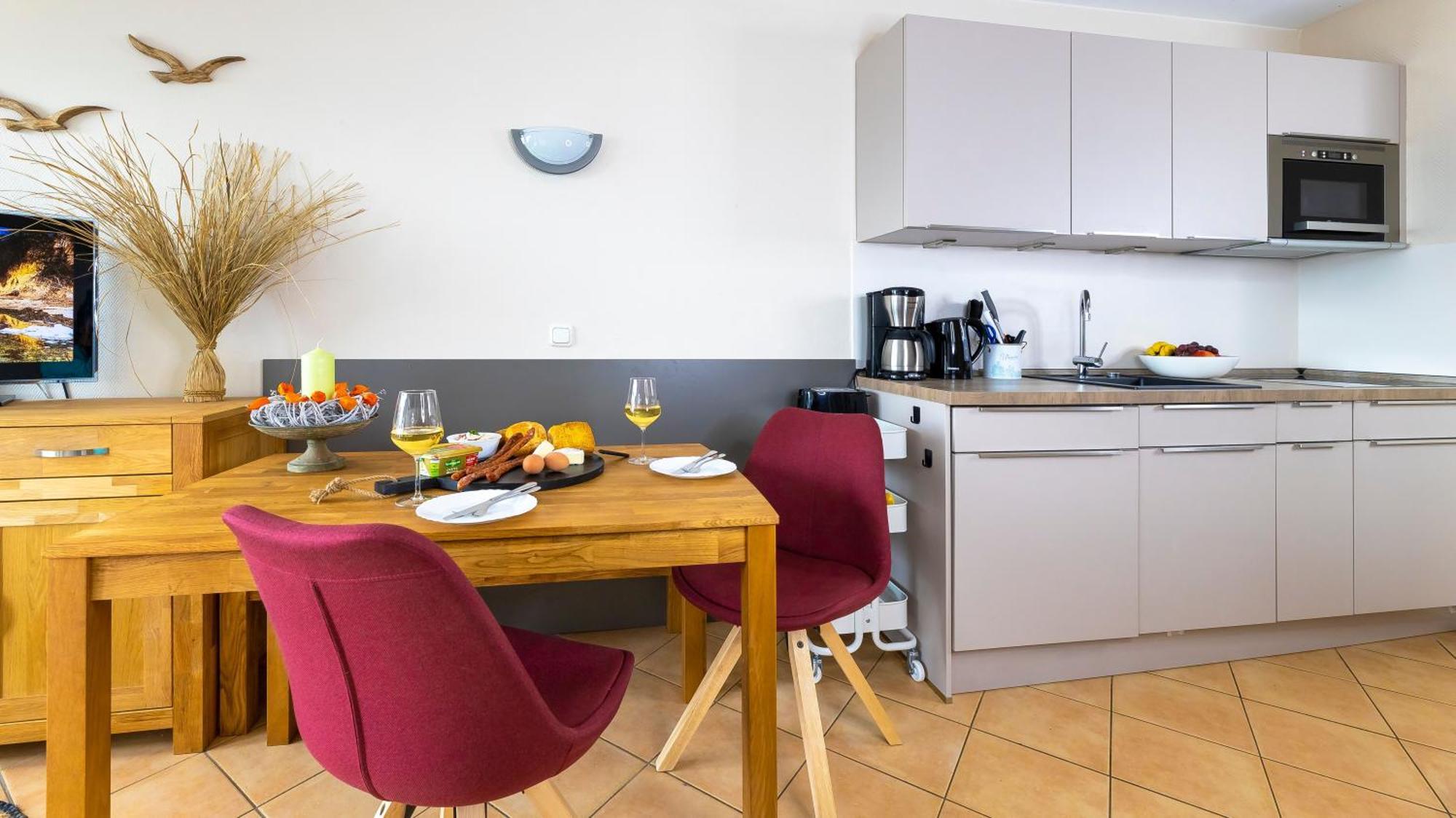 Haus Seeblick Mit 9 Wohnungen Alt Reddevitz エクステリア 写真