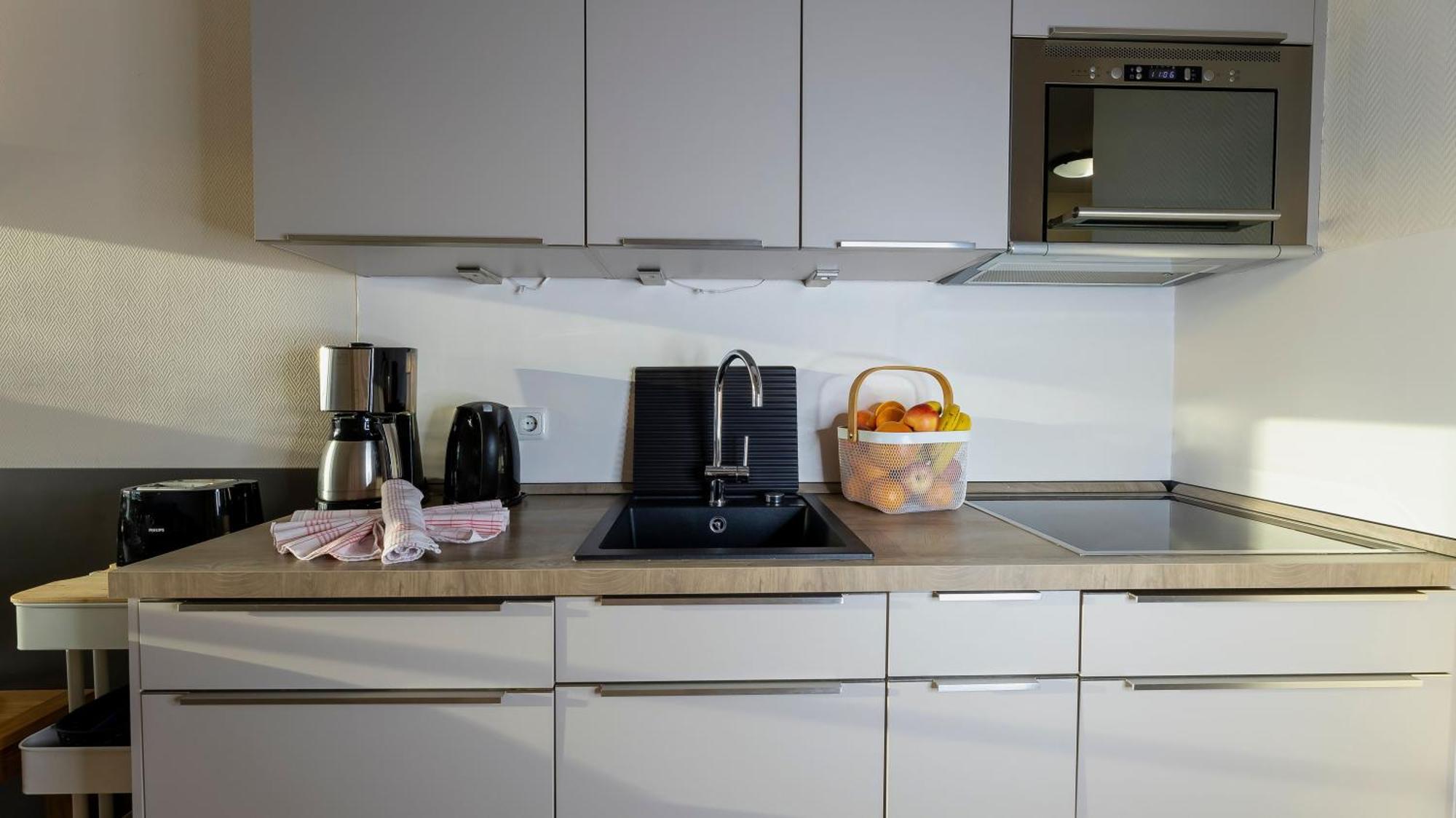 Haus Seeblick Mit 9 Wohnungen Alt Reddevitz エクステリア 写真