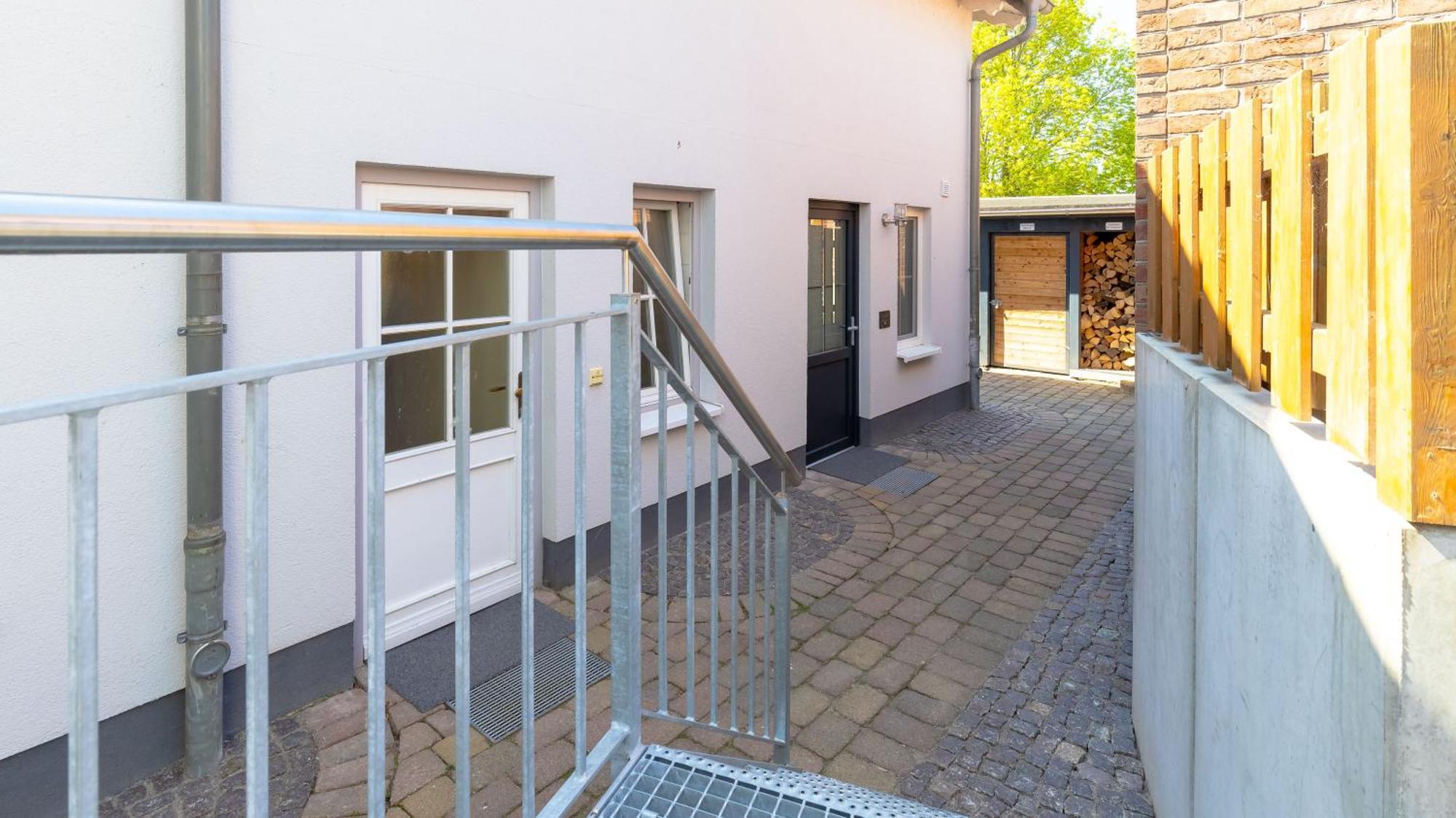 Haus Seeblick Mit 9 Wohnungen Alt Reddevitz エクステリア 写真