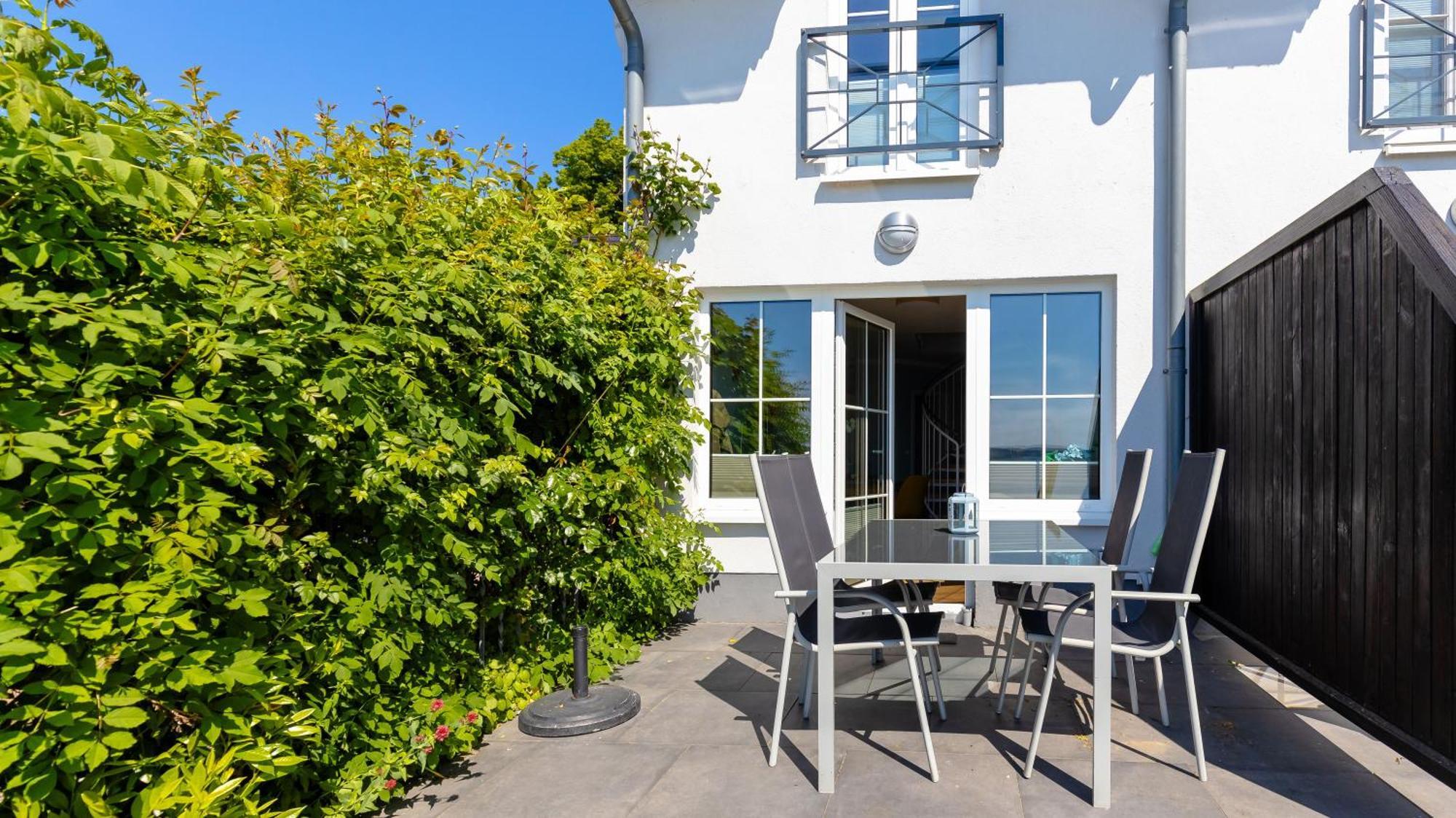 Haus Seeblick Mit 9 Wohnungen Alt Reddevitz エクステリア 写真